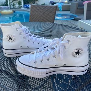 Converse Chuck Taylor All Star Leather Lift Platform